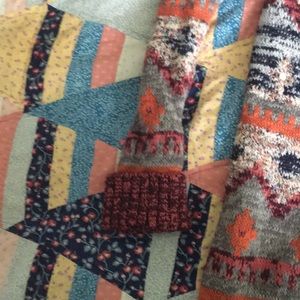 Mossimo Supply Co. Sweaters - Sweater. Mossimo Supply Co. Sweaters - Sweater.